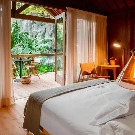 Senhora Da Rosa, Tradition & Nature