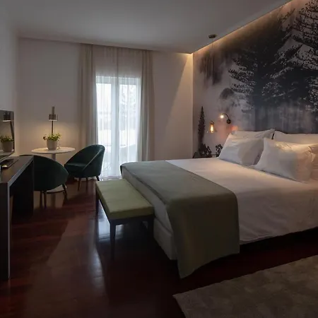 Senhora Da Rosa, Tradition & Nature 蓬塔德尔加达