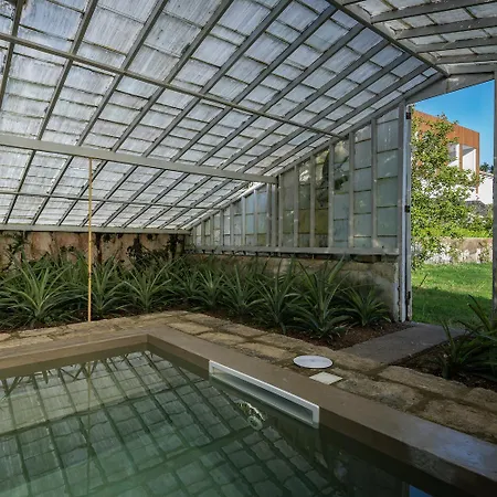 Senhora Da Rosa, Tradition & Nature