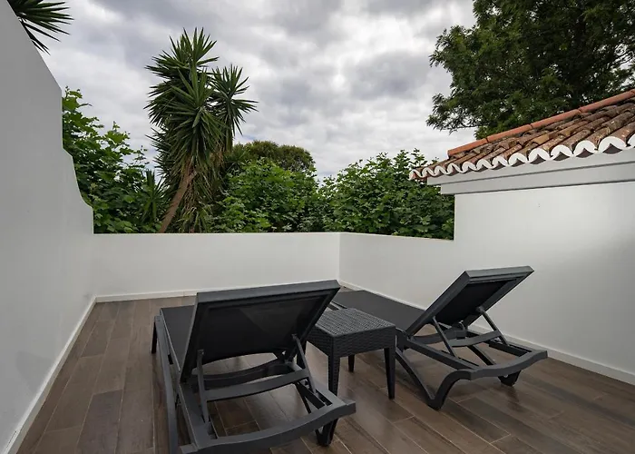 Senhora Da Rosa, Tradition & Nature