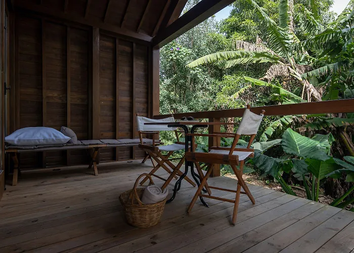 Senhora Da Rosa, Tradition & Nature