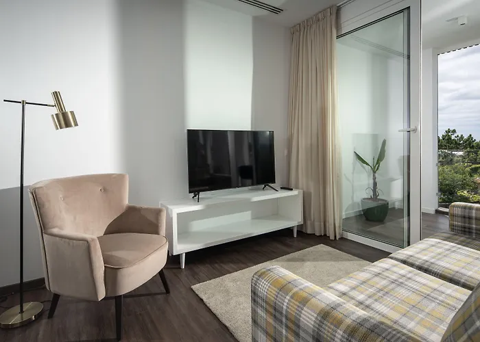 Senhora Da Rosa, Tradition & Nature